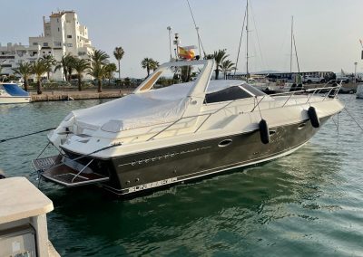 SUNSEEKER MARTINIQUE 36 1989 7 exterior desde parte trasera y lateral