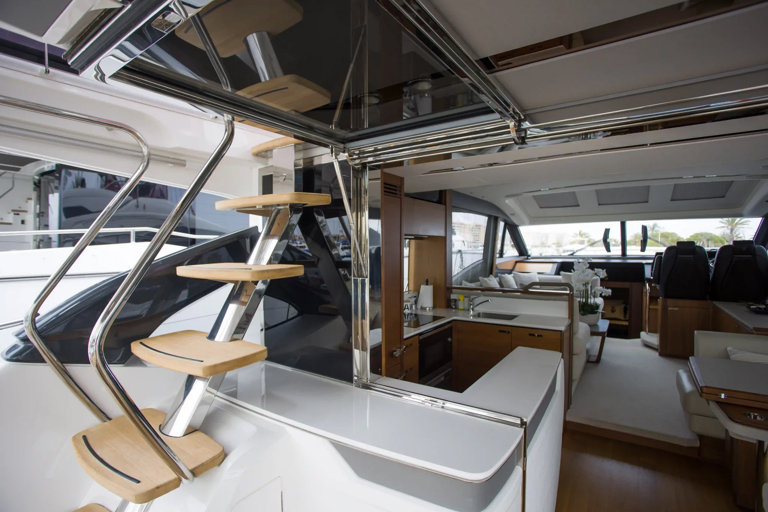 Interior Princess S60